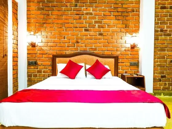 Family Tek Büyük veya İki Ayrı Yataklı Oda, 1 Yatak Odası, Havuz Manzaralı, Zemin Kat