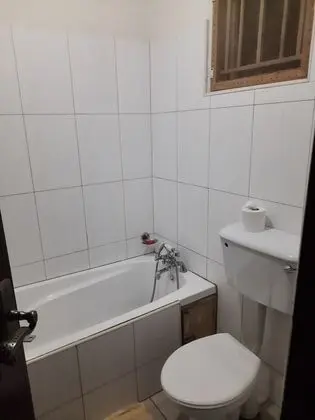 Tek Büyük Yataklı Oda, Küvet, Bahçe Manzaralı