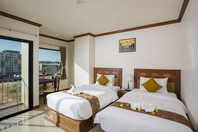 Standard Twin Room