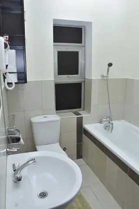 Executive Oda, 1 En Büyük (King) Boy Yatak, Business Dinlenme Salonu Kullanımı, Göl Manzaralı