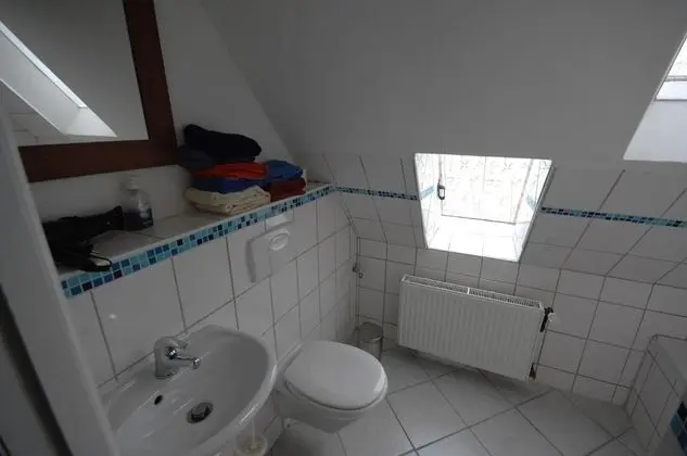 Tek Büyük Yataklı Oda, Ortak Banyo