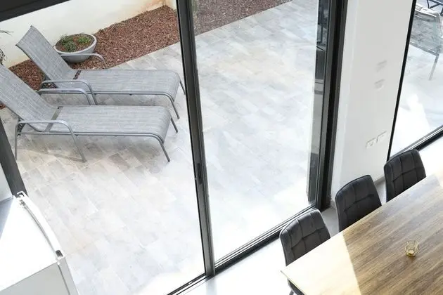 Classic Dubleks, Veranda