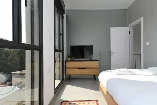 Classic Dubleks, Veranda