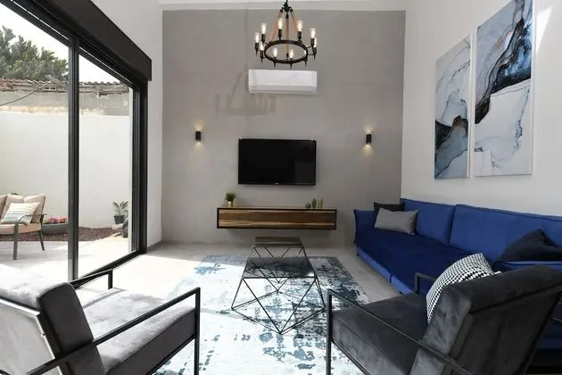 Classic Dubleks, Veranda