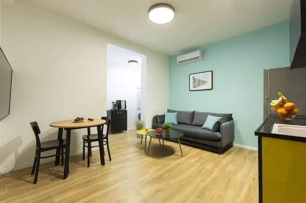 Standard Apart Daire, Şehir Manzaralı