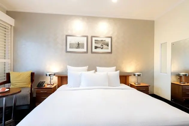 Oda, 1 En Büyük (King) Boy Yatak (Fountain King)