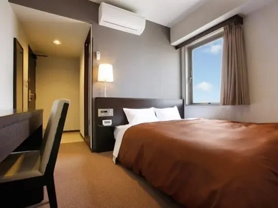 Basic Tek Kişilik Oda, Sigara İçilebilir