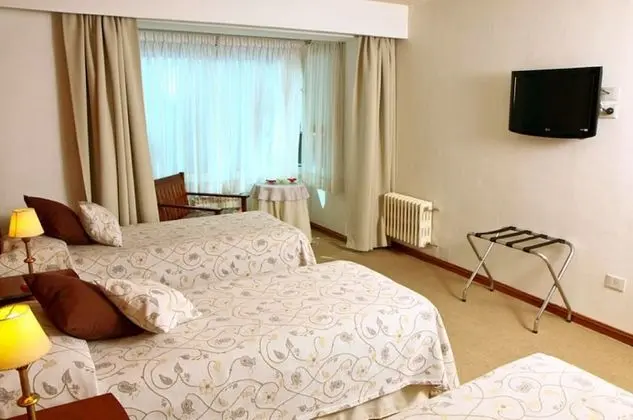 Üç Kişilik Oda