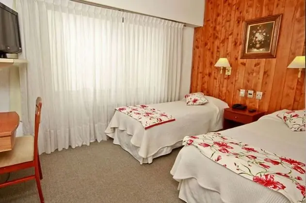 Üç Kişilik Oda
