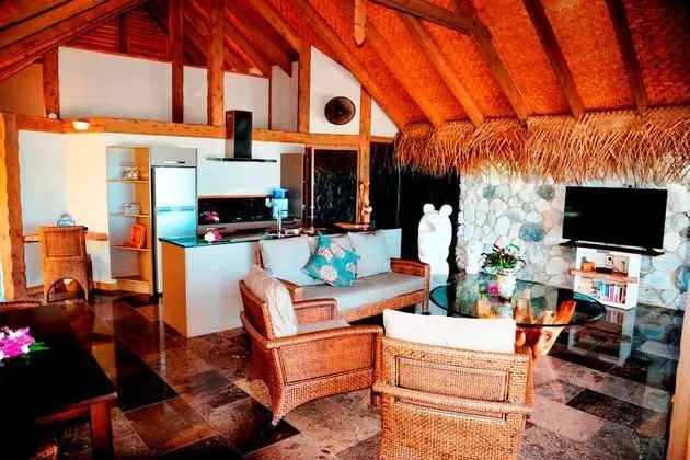 Luxury Villa, 2 Yatak Odası, Kişiye Özel Havuzlu, Denize Sıfır