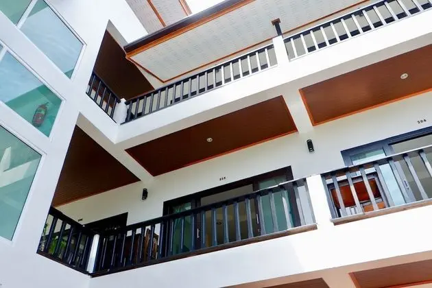 Basic Tek Büyük Yataklı Oda