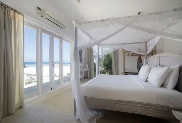 Ambassador 2 bedroom Villa, Private pool Ocean Front