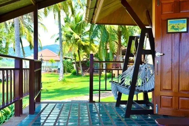 Villa with Garden View