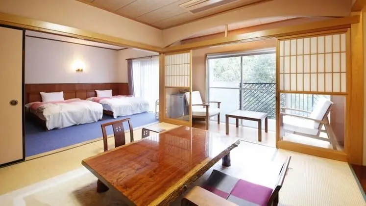 Traditional Oda (Deluxe Japanese Western 2-4person)