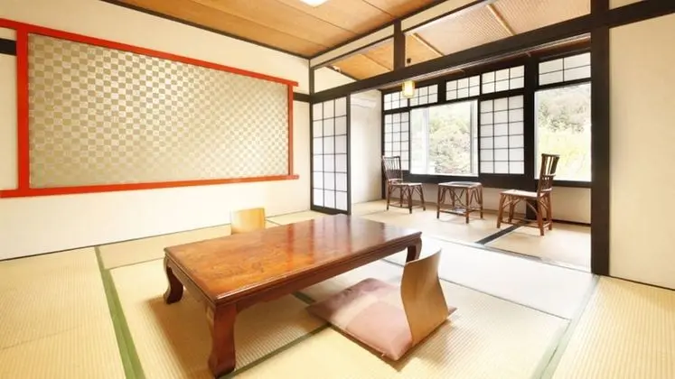 Traditional Oda (Modern Japanese 3-4person)