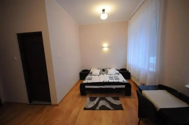 Exclusive Stüdyo Süit