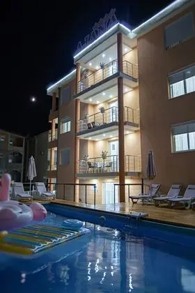 Standard Üç Kişilik Oda, Balkon