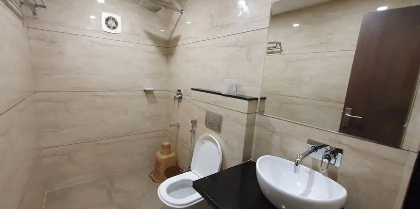 Luxury Tek Büyük Yataklı Oda