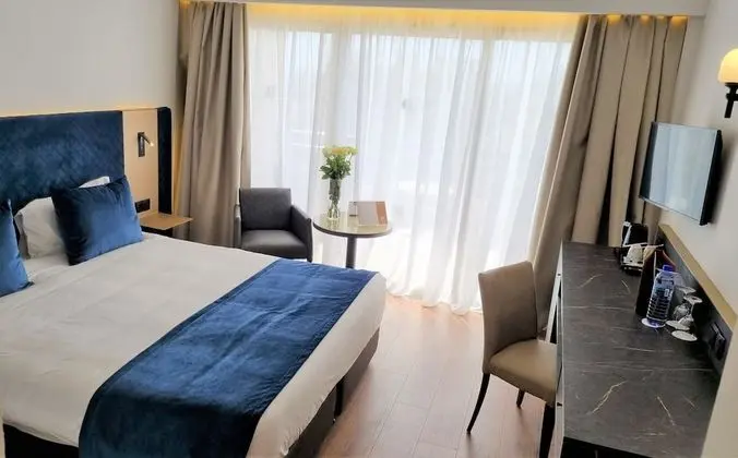 Executive Tek Büyük Yataklı Oda