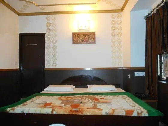 Standard Oda (With AC)