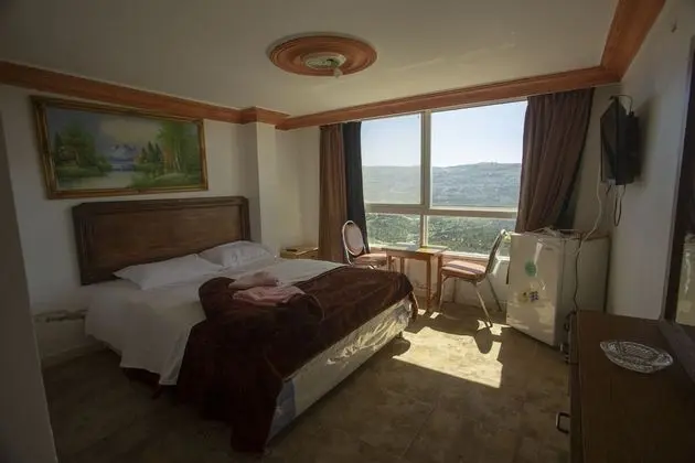 Classic Tek Büyük veya İki Ayrı Yataklı Oda, 1 Yatak Odası, Sigara İçilebilir, Tepe Manzaralı