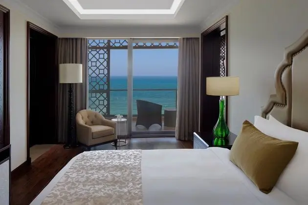 Deluxe Oda, 1 En Büyük (King) Boy Yatak, Sigara İçilebilir, Deniz Manzaralı (Balcony)