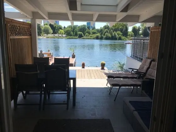 Luxury Apart Daire, Teras, Göl Kenarı (50€ cleaning fee on top of the rate)