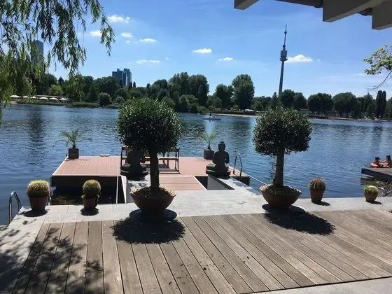 Luxury Apart Daire, Teras, Göl Kenarı (50€ cleaning fee on top of the rate)