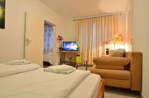 Apart Daire, 1 Yatak Odası, Bahçe Manzaralı, Bahçeli (50€ cleaning fee on top of the rate)
