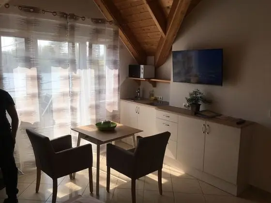 Stüdyo, Balkon (50€ cleaning fee on top of the rate)