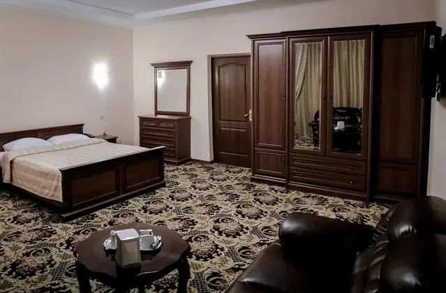 Süit, Avlu Manzaralı