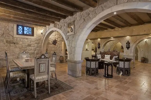 Kadi Burhaneddin Cave Suite