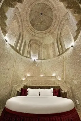 Kadi Burhaneddin Cave Suite