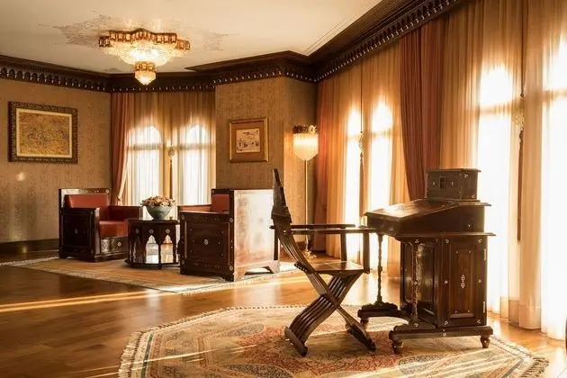 Sultan Suite