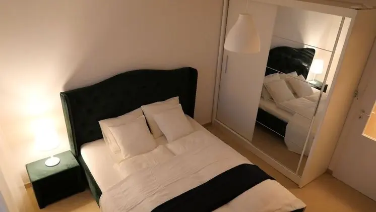 Luxury Tek Büyük Yataklı Oda (2)