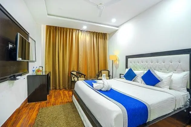Deluxe Tek Büyük Yataklı Oda
