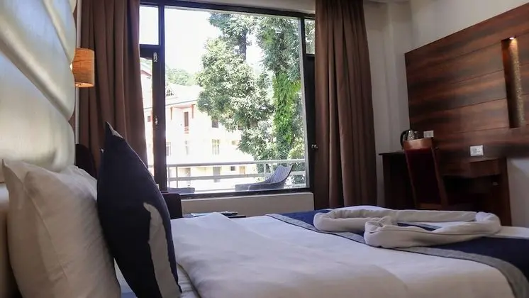 Superior Tek Büyük veya İki Ayrı Yataklı Oda