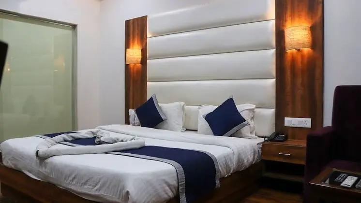 Superior Tek Büyük veya İki Ayrı Yataklı Oda