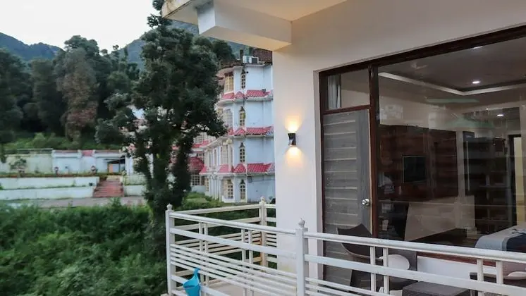 Superior Tek Büyük veya İki Ayrı Yataklı Oda