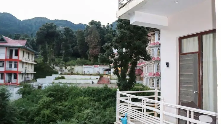 Superior Tek Büyük veya İki Ayrı Yataklı Oda