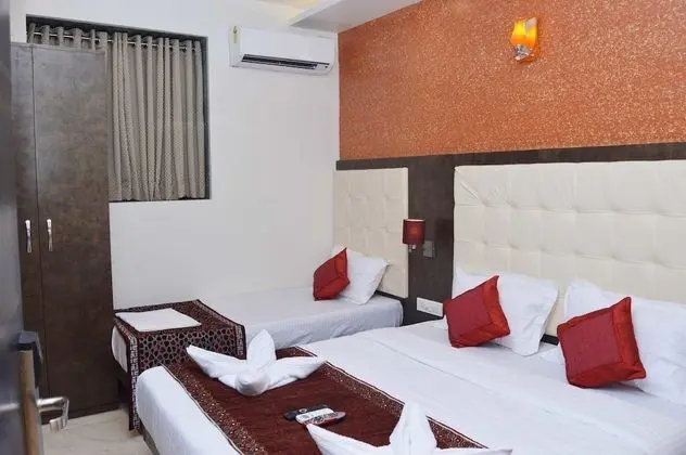 Deluxe Üç Kişilik Oda