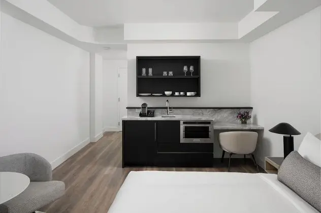 Premium PH King Coastal View
