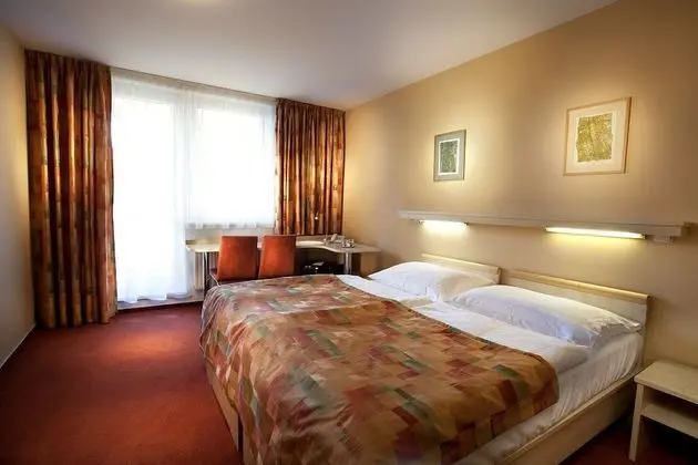 Classic Tek Büyük Yataklı Oda, 1 Yatak Odası, Banyolu/Duşlu, Bahçeli