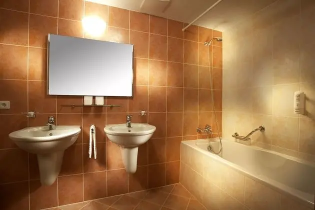 Classic Tek Büyük Yataklı Oda, 1 Yatak Odası, Banyolu/Duşlu, Bahçeli