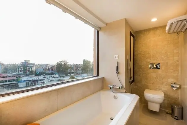 Deluxe İki Ayrı Yataklı Oda, 2 Tek Kişilik Yatak, Küvet, Şehir Manzaralı