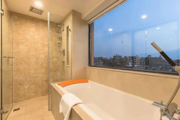 Deluxe İki Ayrı Yataklı Oda, 2 Tek Kişilik Yatak, Küvet, Şehir Manzaralı