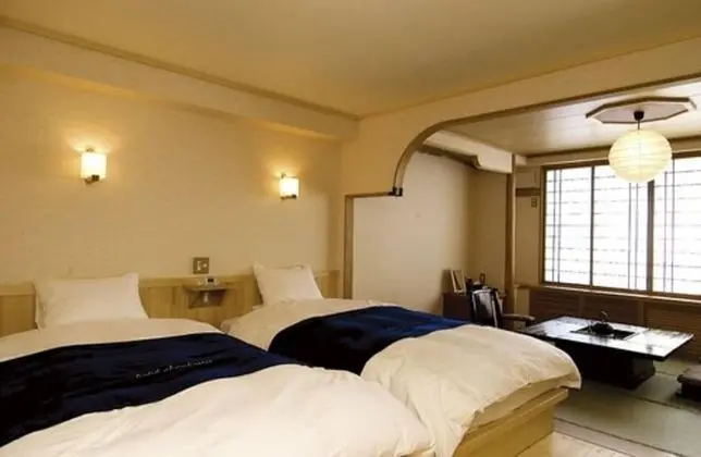 Traditional Oda (with Japanese style fireplace)