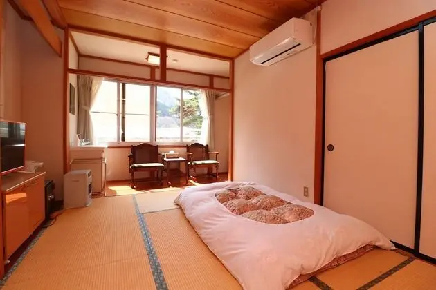 Traditional Oda (Japanese Style 4 guests with Toilet)