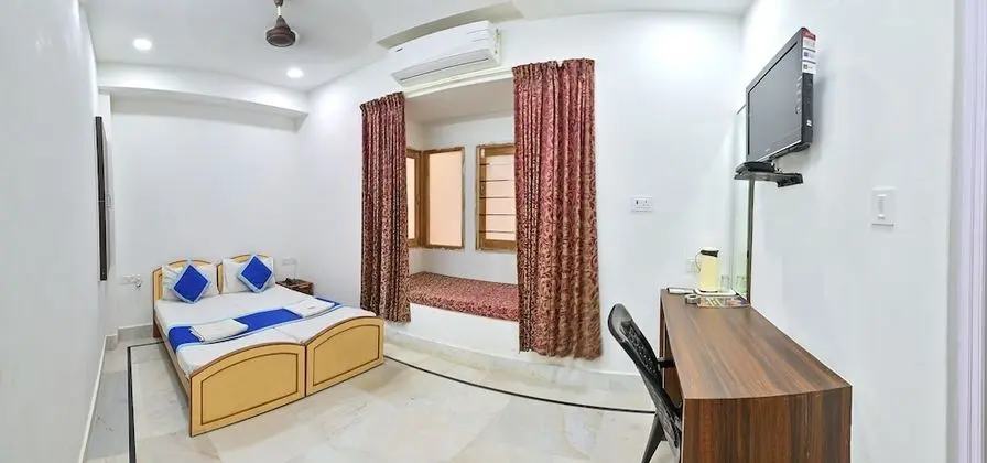 Super Deluxe Room