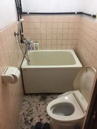 Dört Kişilik Oda, Özel Banyo